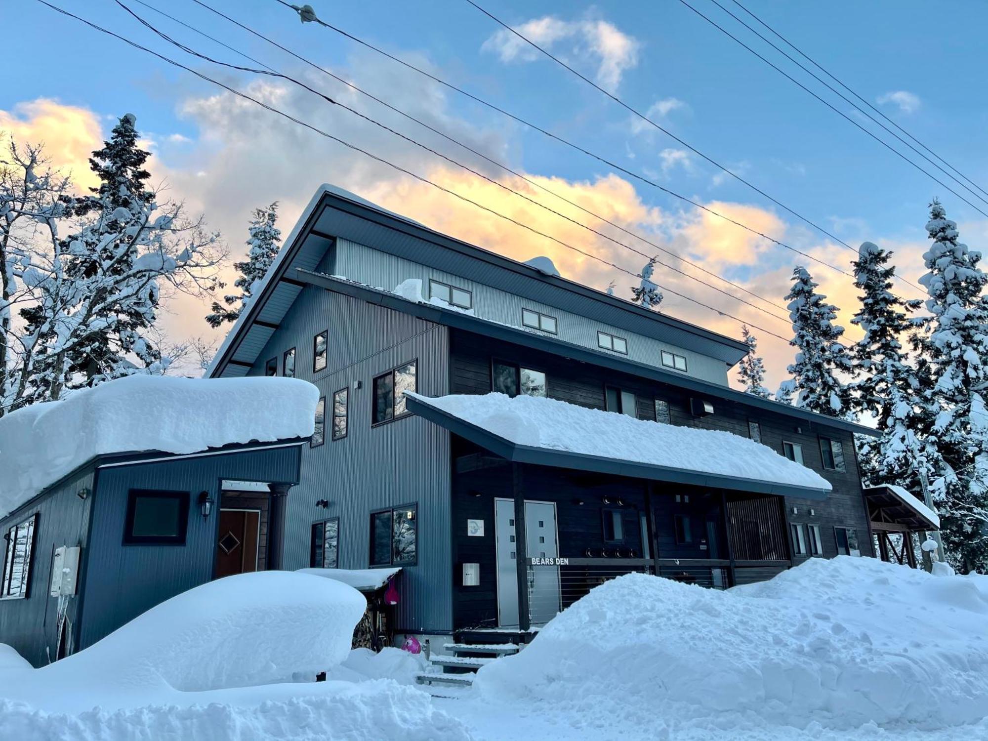 Bears Den Mountain Lodge Hakuba Exteriör bild